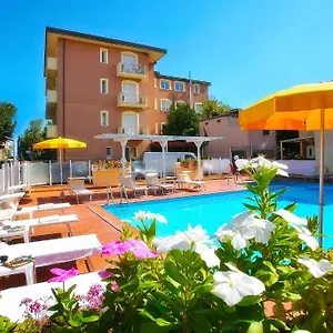3* Appart hôtel I Girasoli